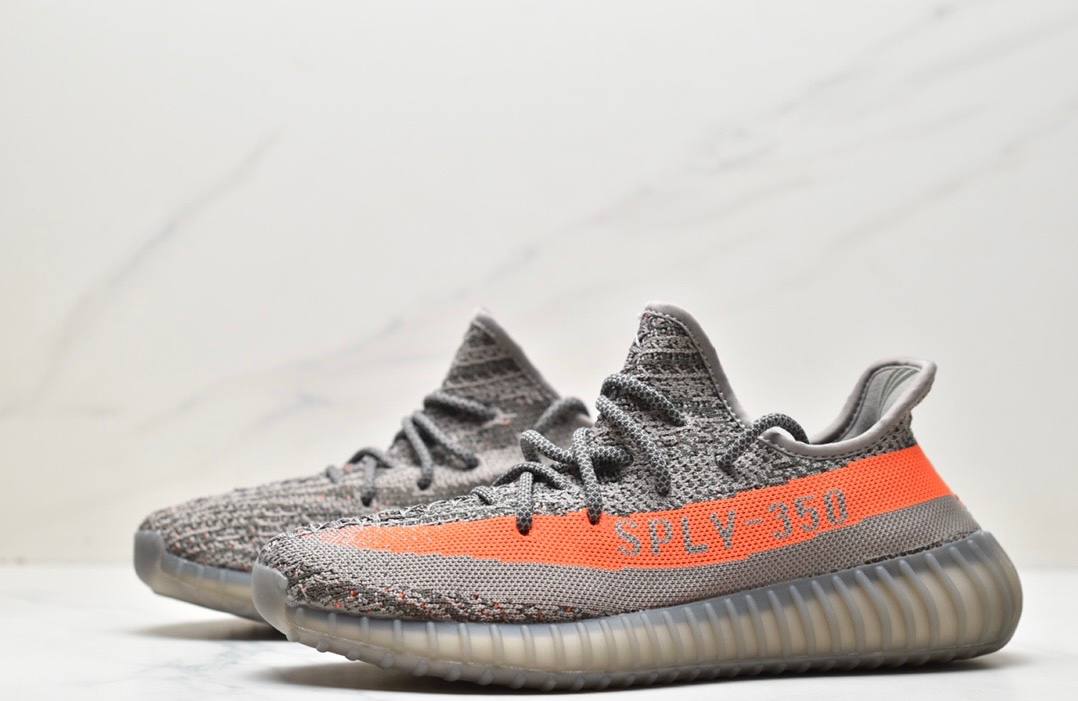Обувки Yeezy 350 V2 Beluga