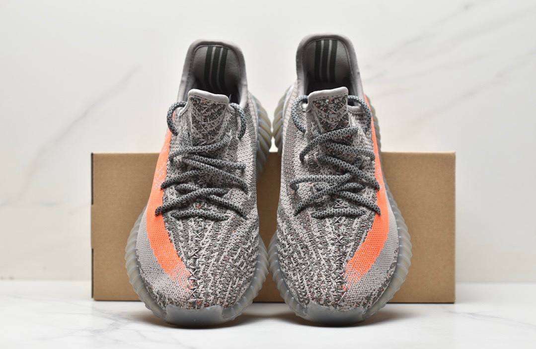 Обувки Yeezy 350 V2 Beluga