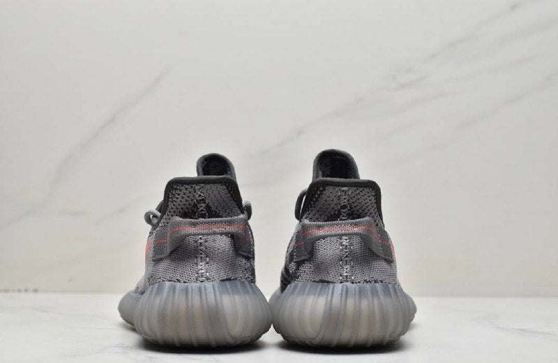 Обувки Yeezy 350 V2 Beluga 2.0