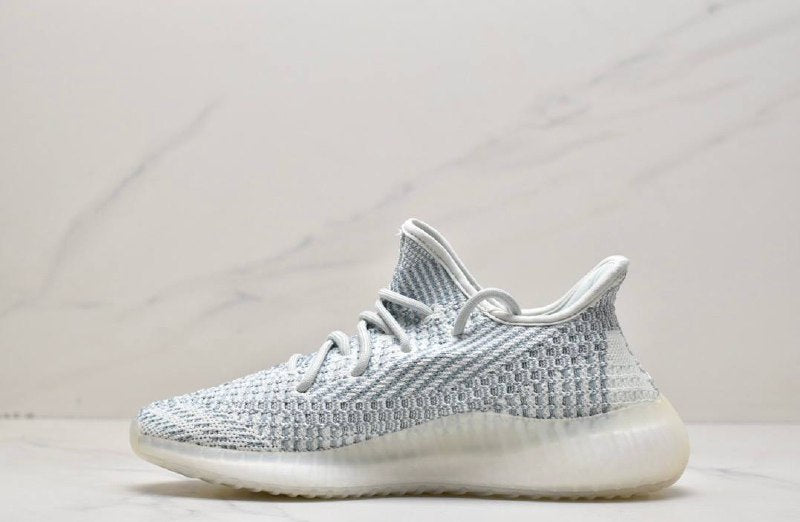 Обувки Yeezy 350 V2 Cloud White