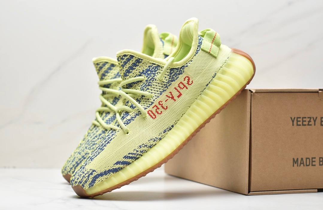Обувки Yeezy 350 V2 Semi Frozen Yellow