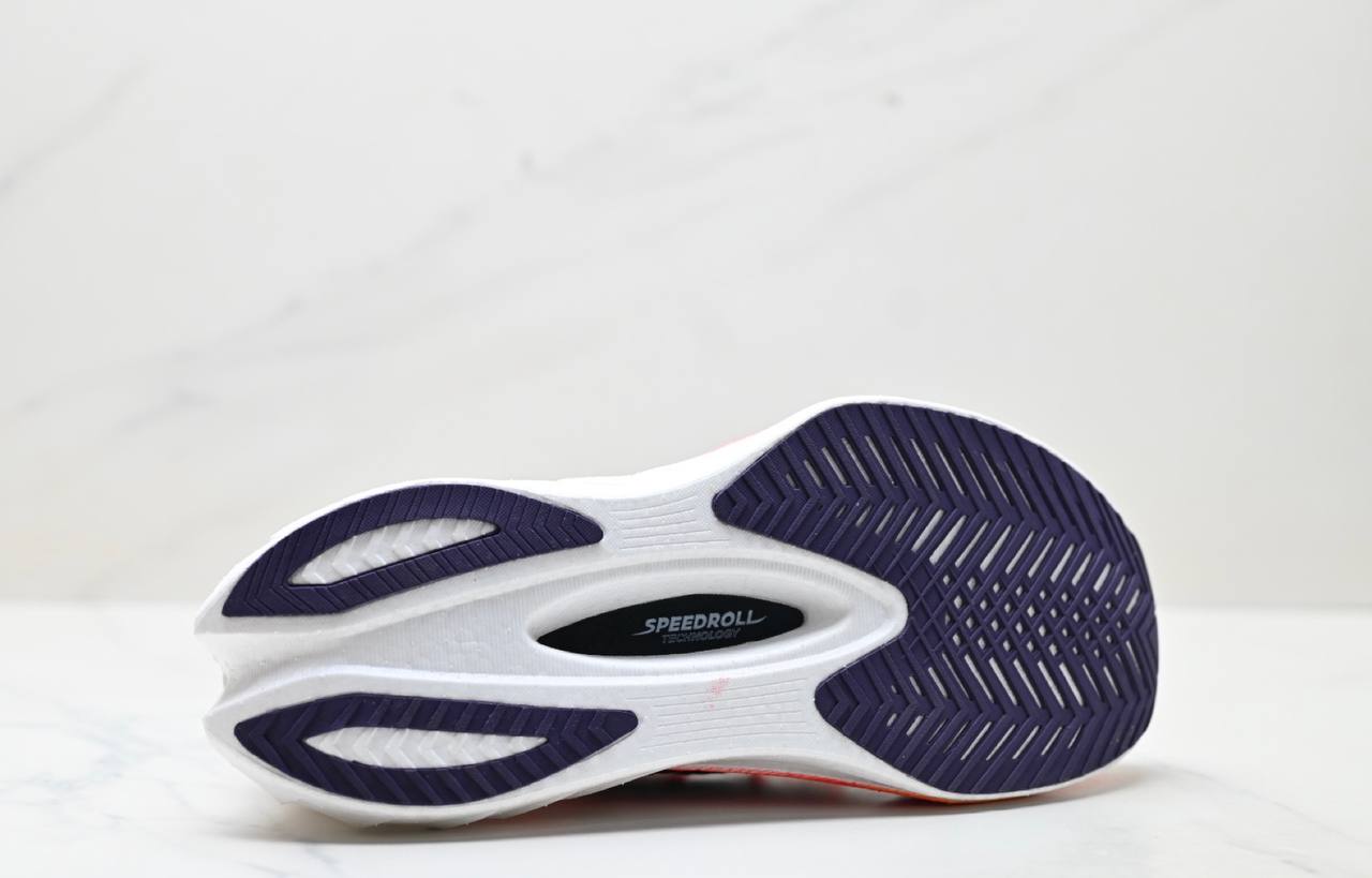 Обувки Saucony Endorphin Pro 4