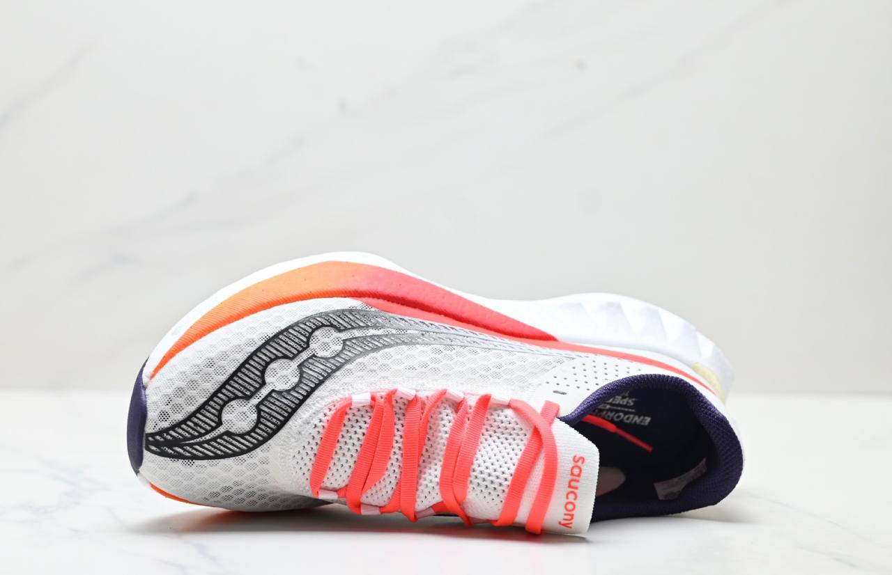 Обувки Saucony Endorphin Pro 4