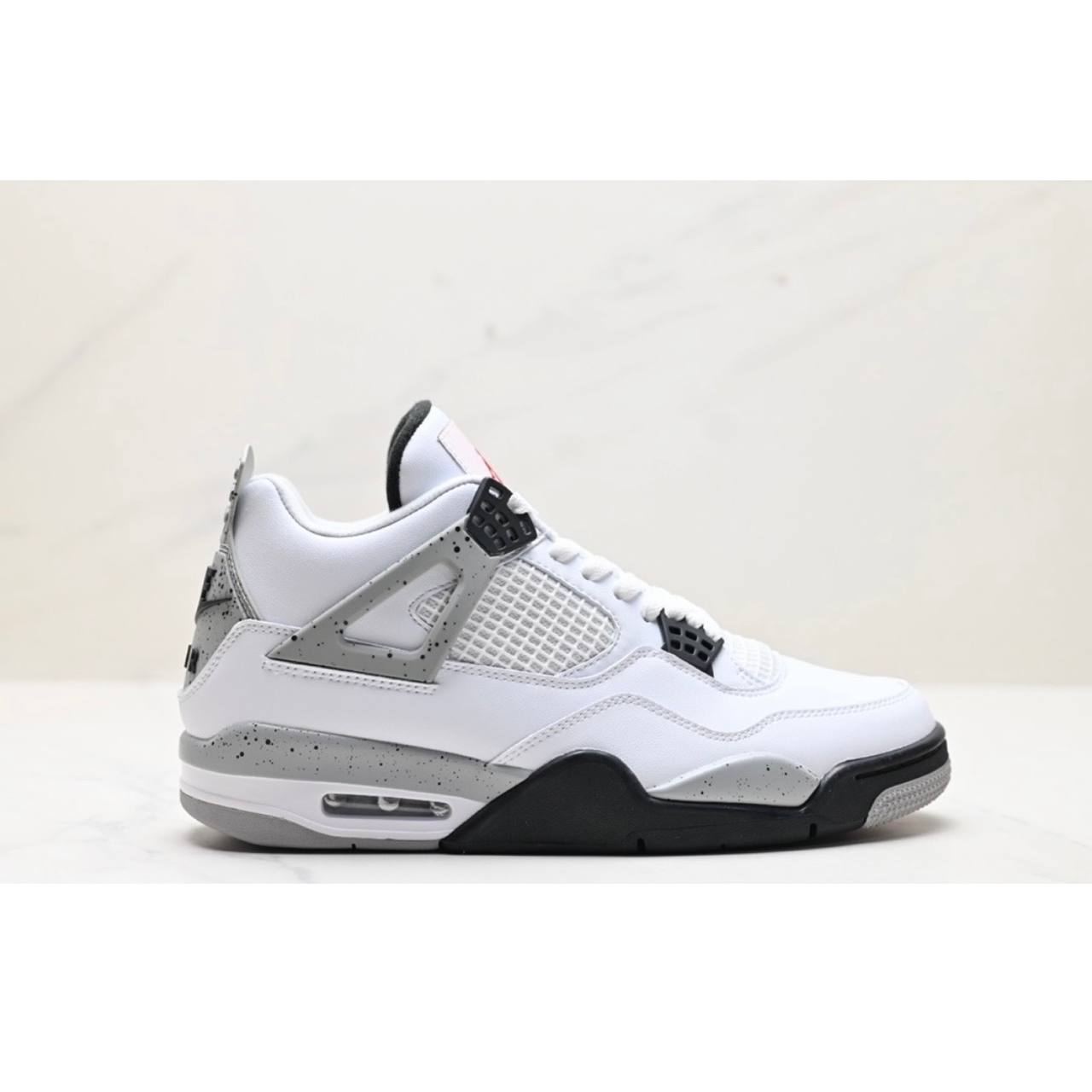 Обувки AJ 4 Retro Black Cement