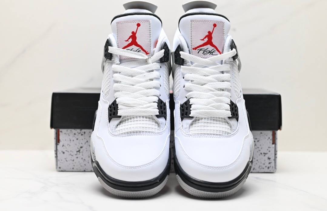 Обувки AJ 4 Retro Black Cement