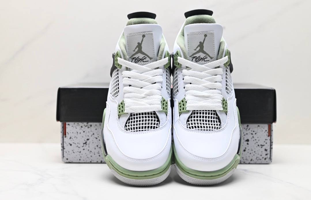Обувки AJ 4 Retro Seafoam