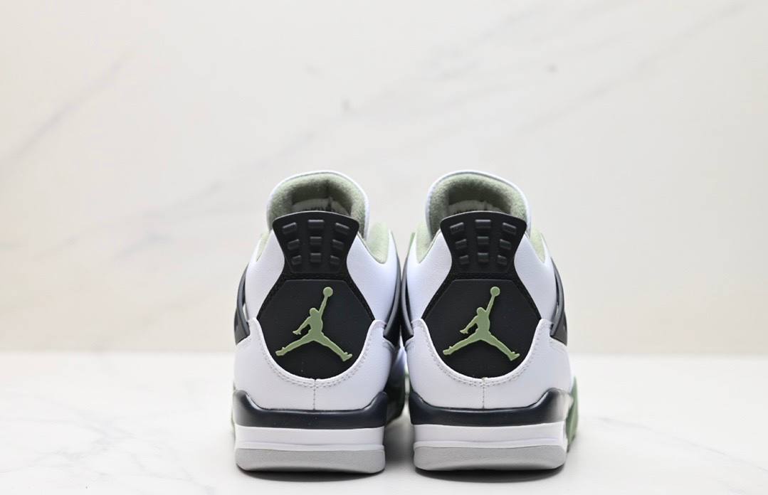 Обувки AJ 4 Retro Seafoam