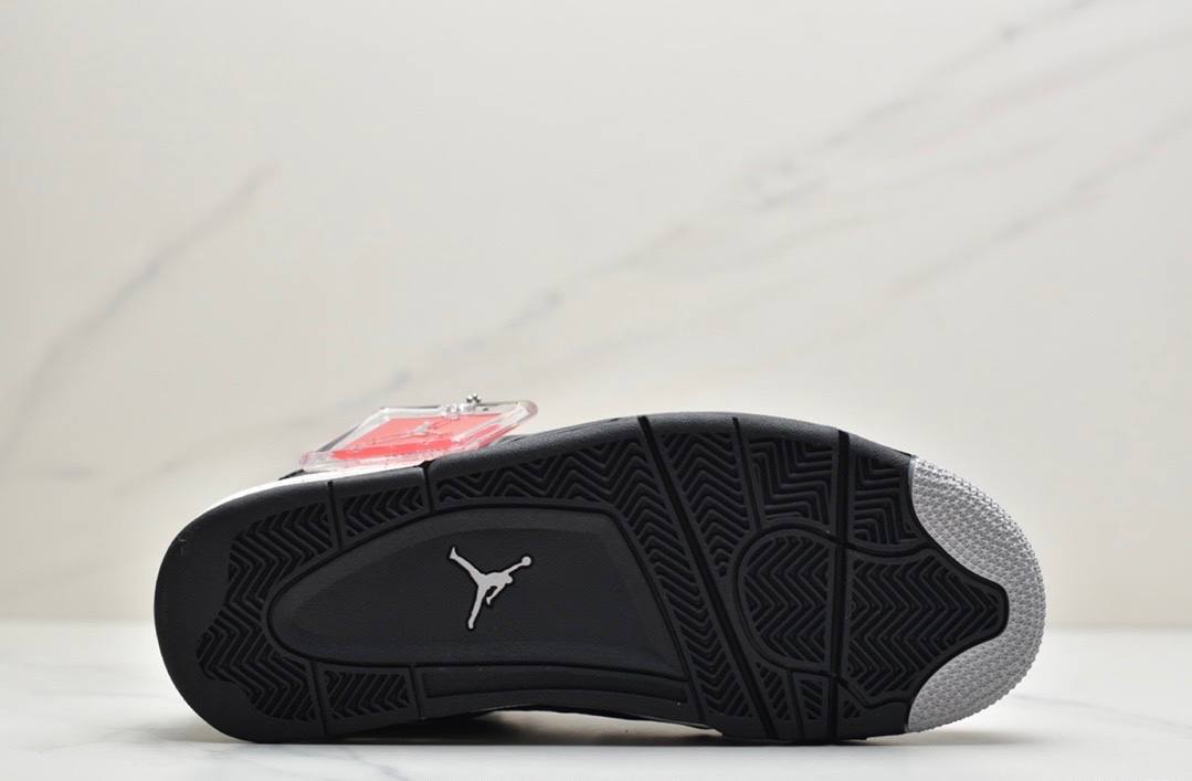 Обувки AJ 4 Retro Black Oreo