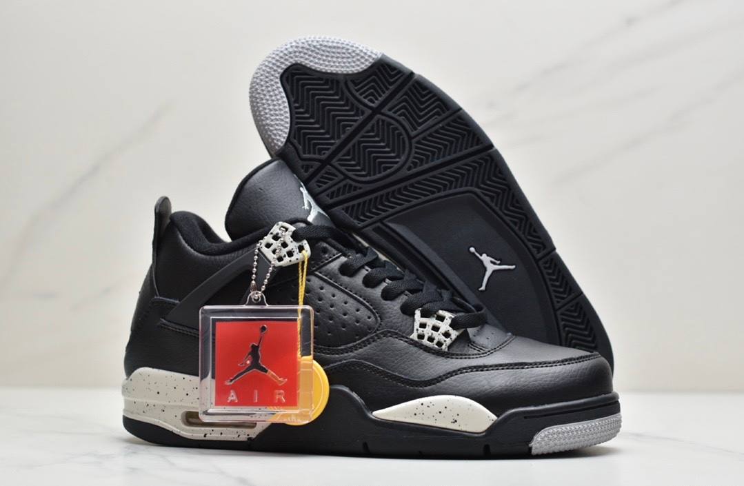 Обувки AJ 4 Retro Black Oreo