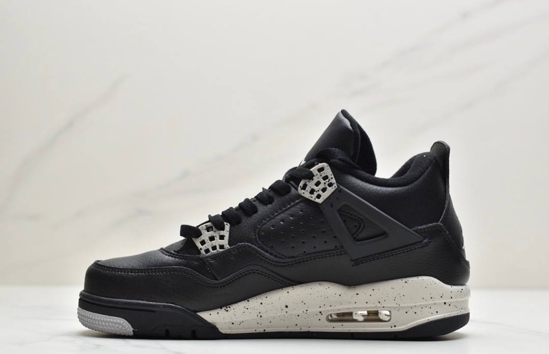 Обувки AJ 4 Retro Black Oreo