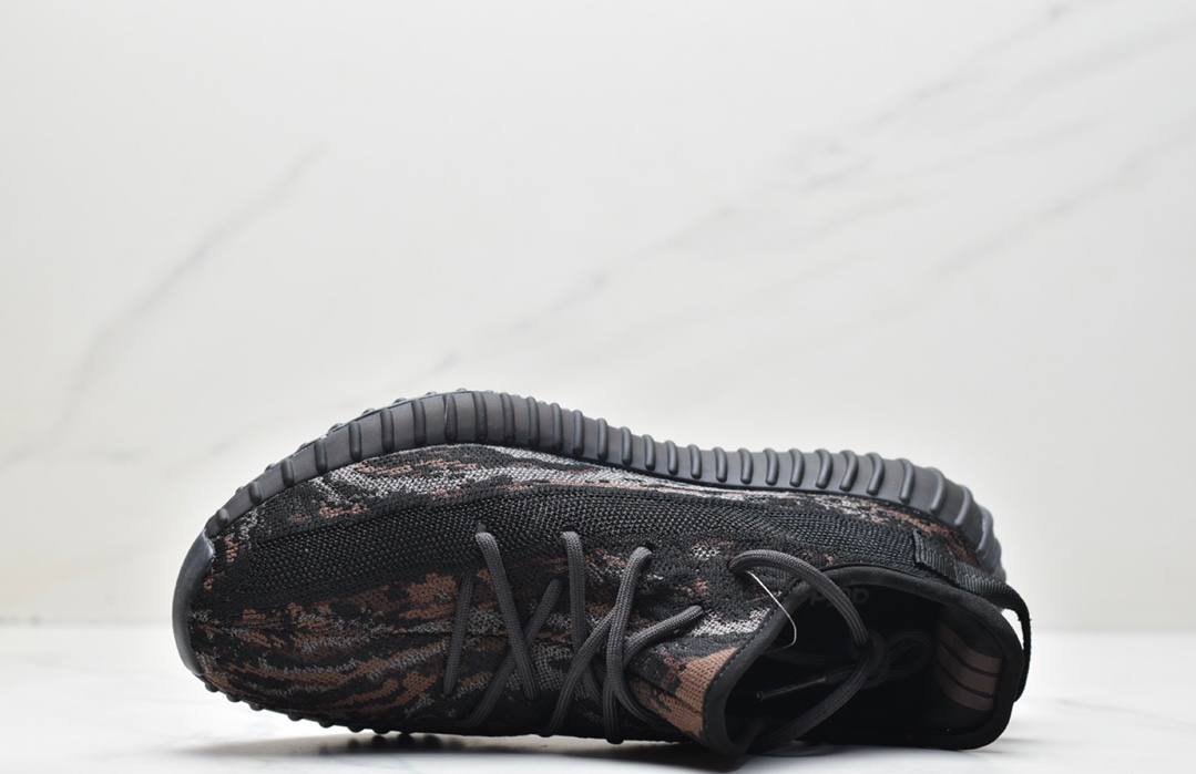 Обувки Yeezy 350 V2 MX Rock