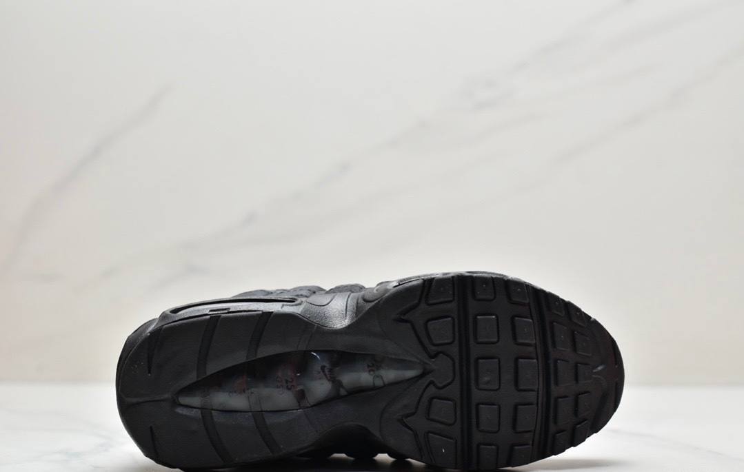 Обувки Air Max 95 All Black