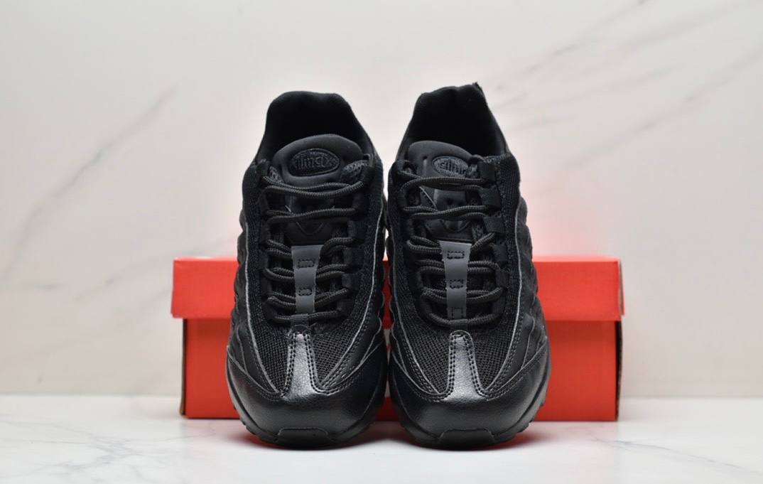 Обувки Air Max 95 All Black
