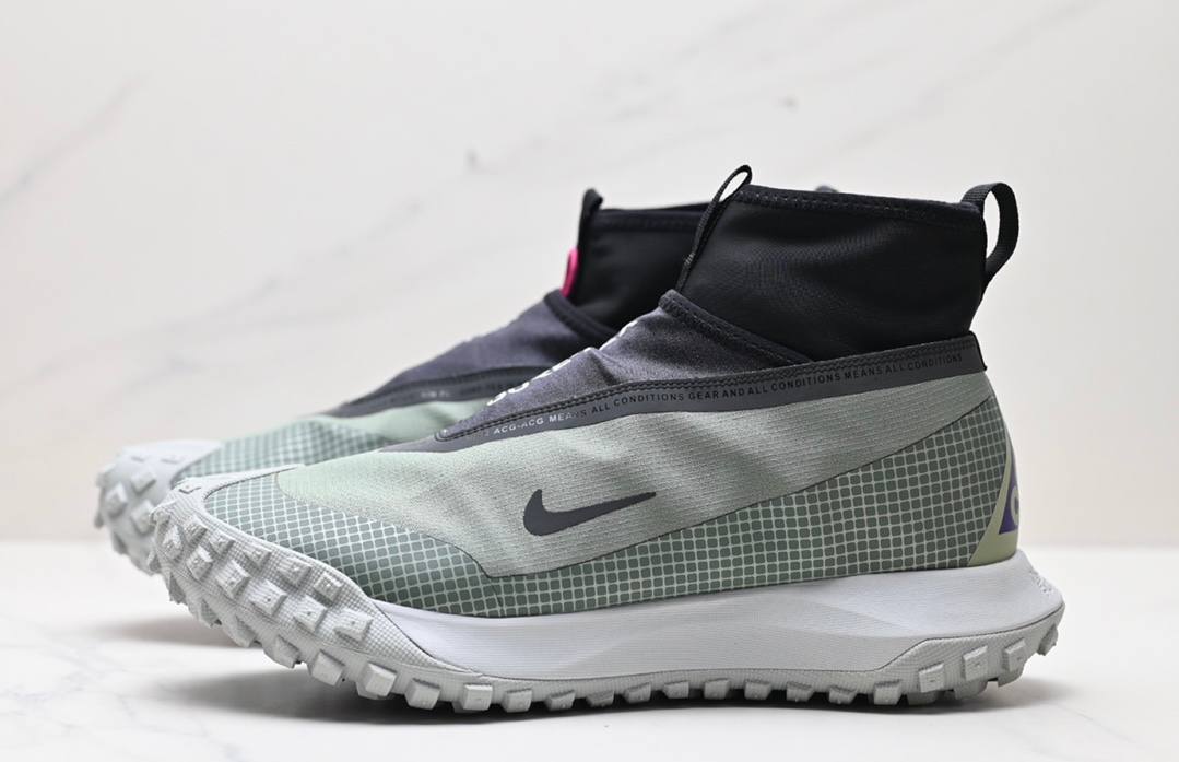 Обувки ACG Mountain