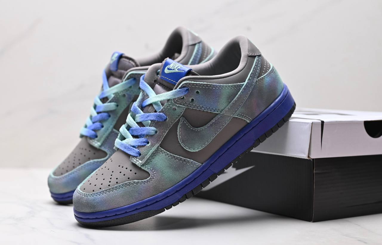 Обувки Dunk Low SE