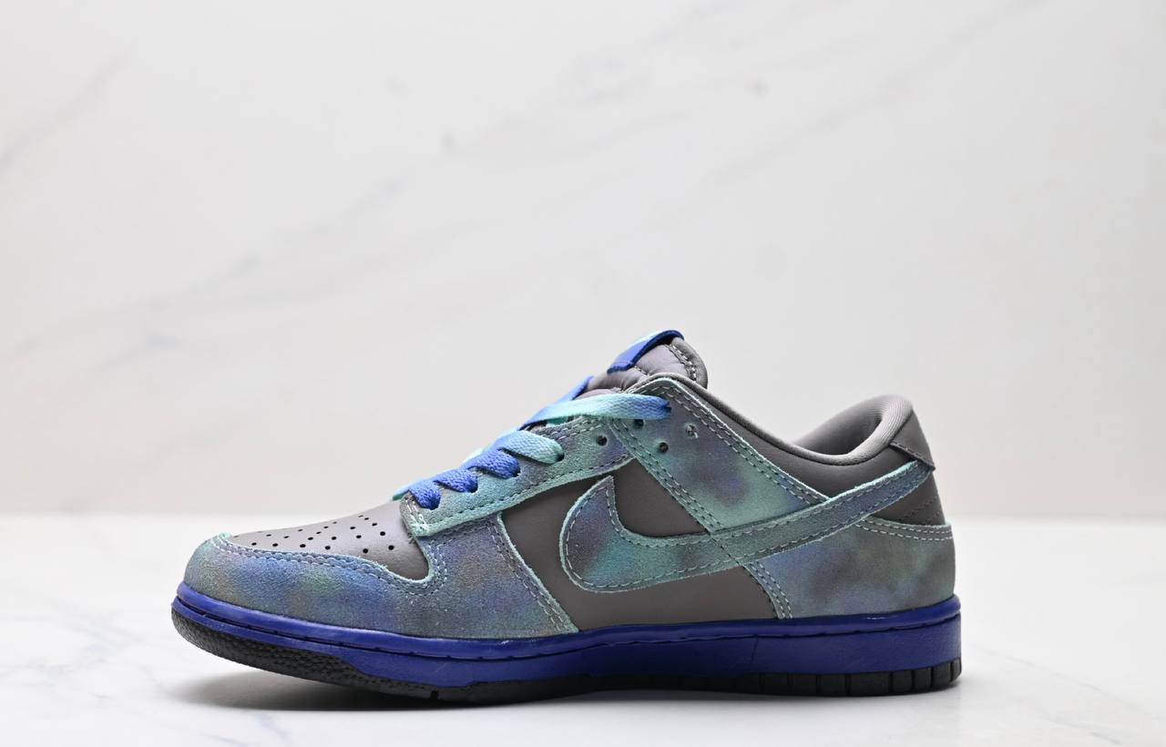 Обувки Dunk Low SE