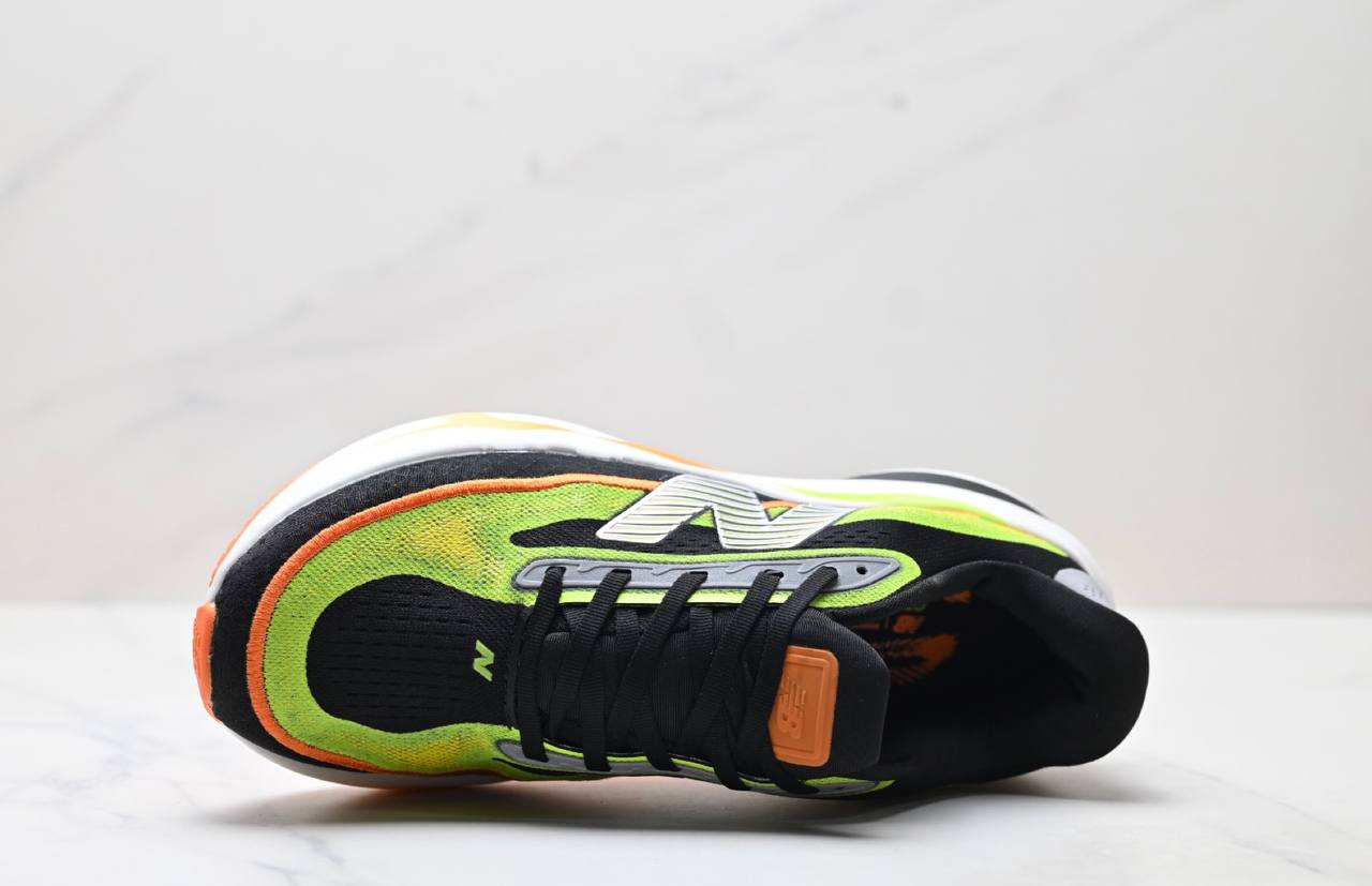 Обувки New Balance 1080