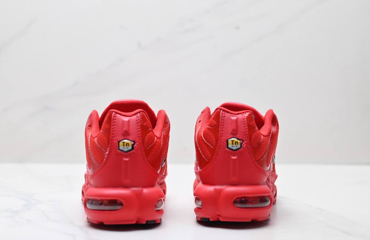 Обувки Air Max Plus TN Red