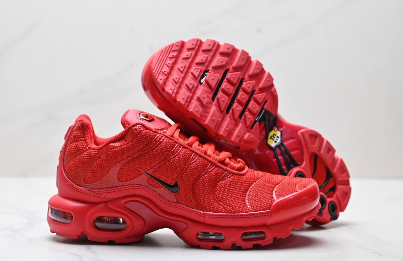 Обувки Air Max Plus TN Red