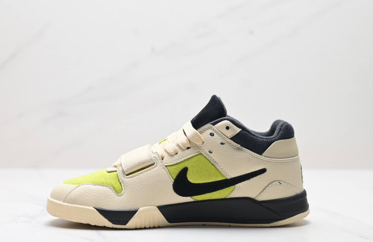 Обувки Air Jordan Jumpman Jack TR Travis Scott Bright Cactus