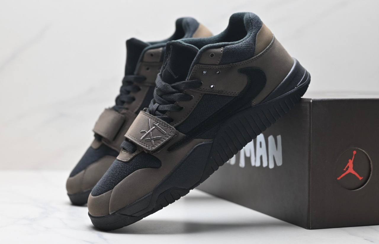 Обувки Air Jordan Jumpman Jack TR Travis Scott Dark Mocha