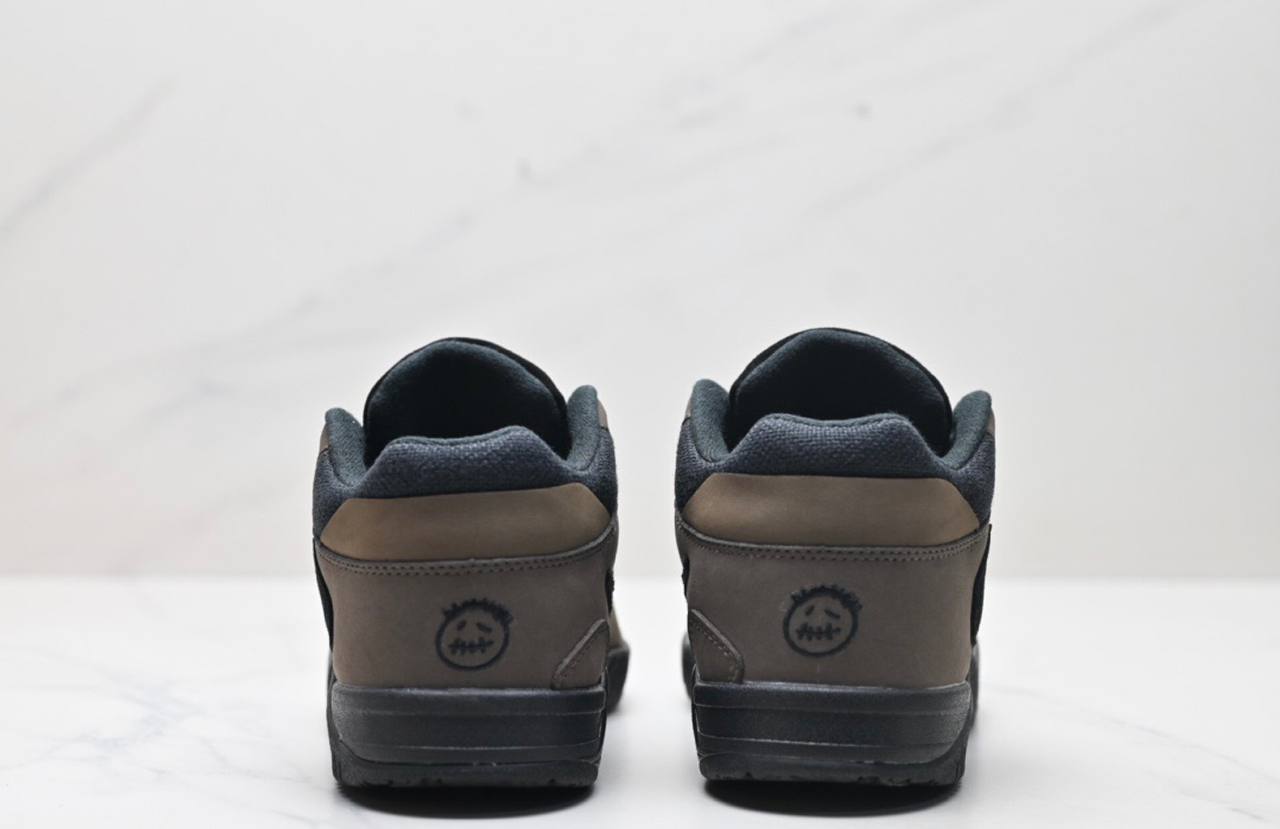 Обувки Air Jordan Jumpman Jack TR Travis Scott Dark Mocha