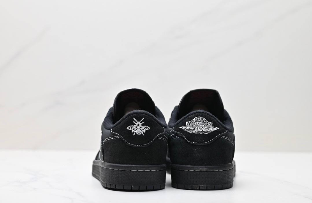 Обувки AJ1 Retro Travis Scott Black Phantom