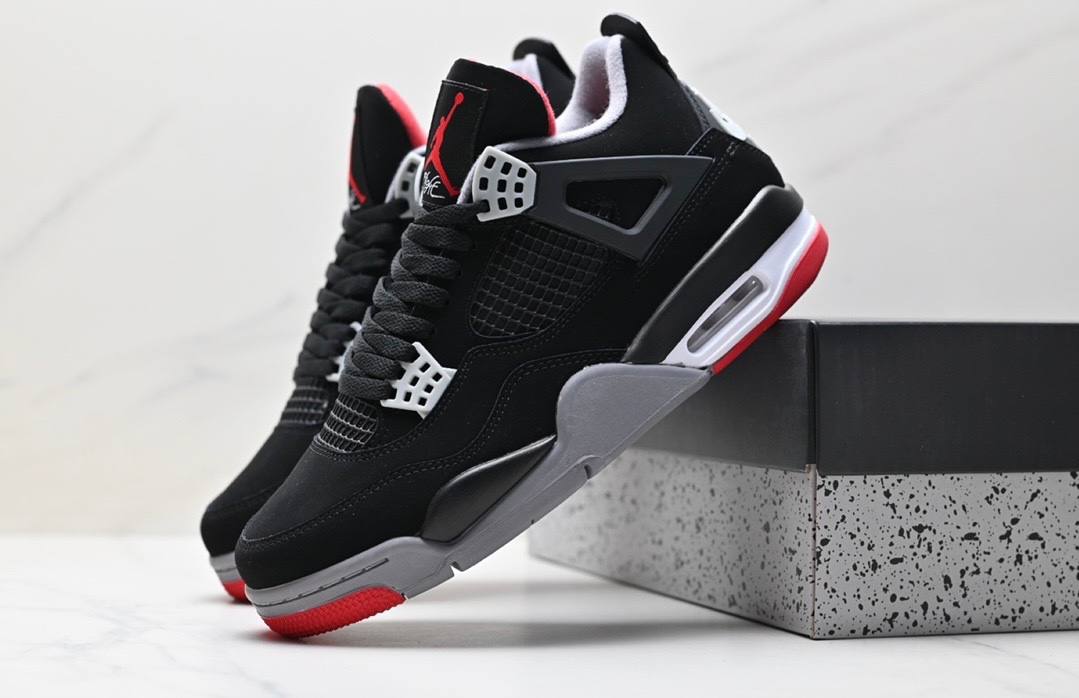 Обувки AJ 4 Retro Bred