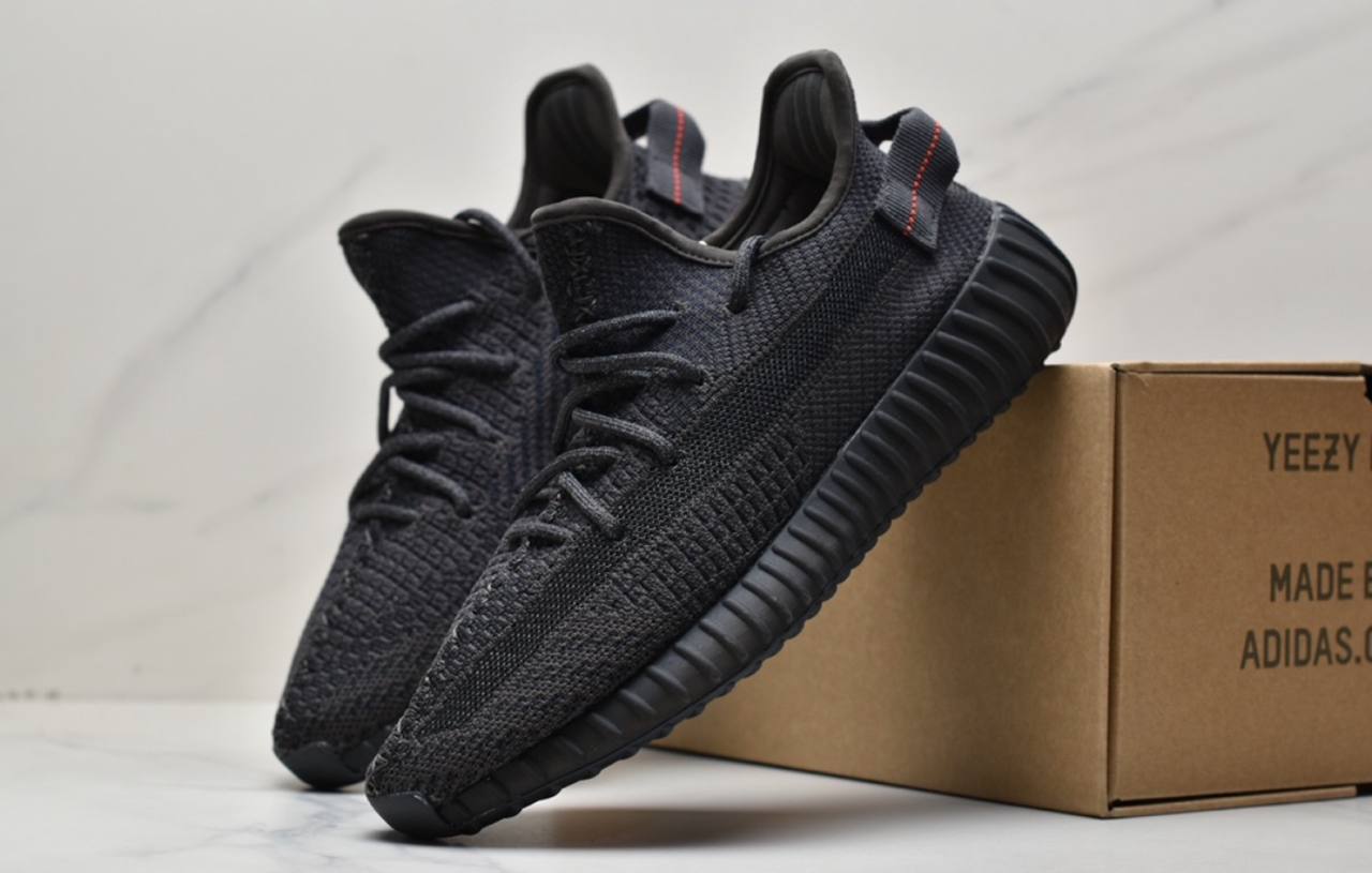 Обувки Yeezy 350 V2 Statick Black Reflective